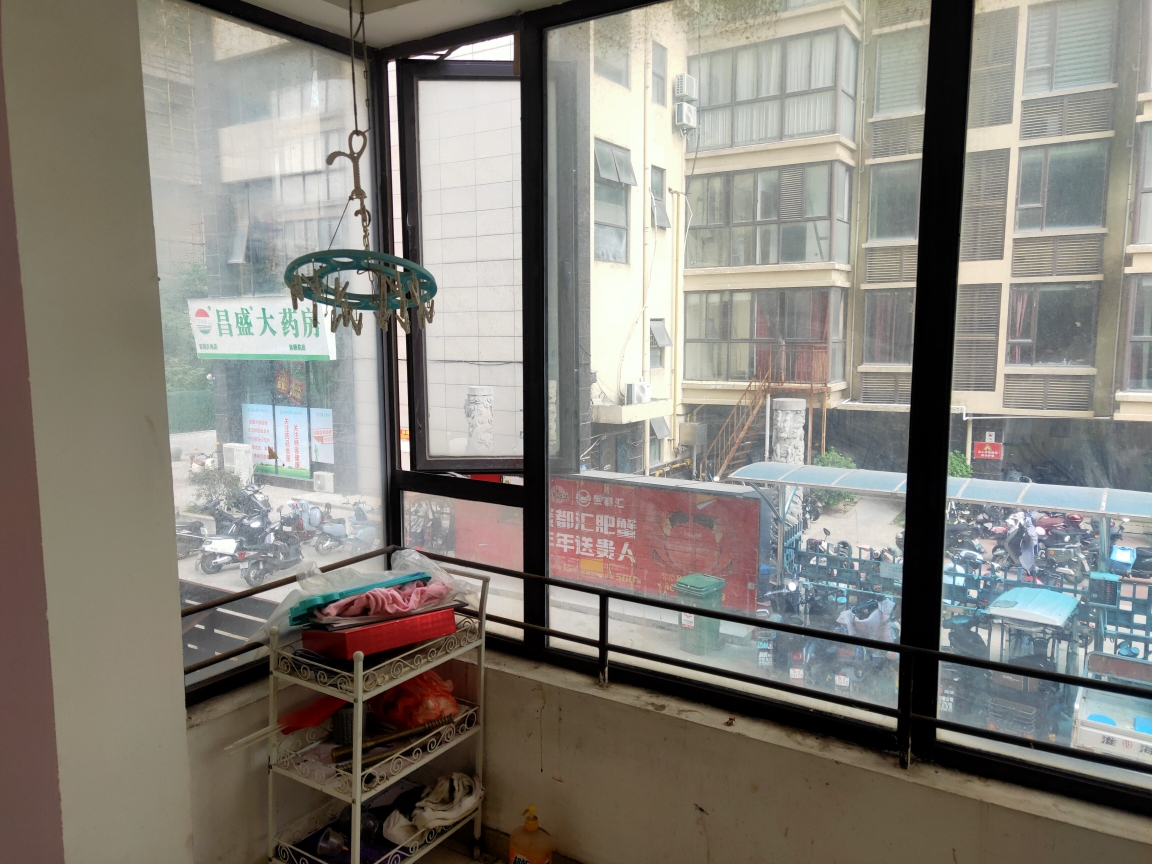 西湖天地 简装一室一厅 家具齐全拎包入住_7