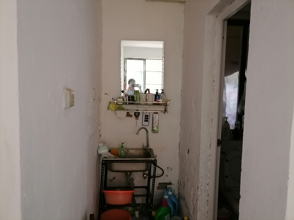 城南新区，玫瑰公馆寿县三中学区房91平方，三室两厅简单装修_9