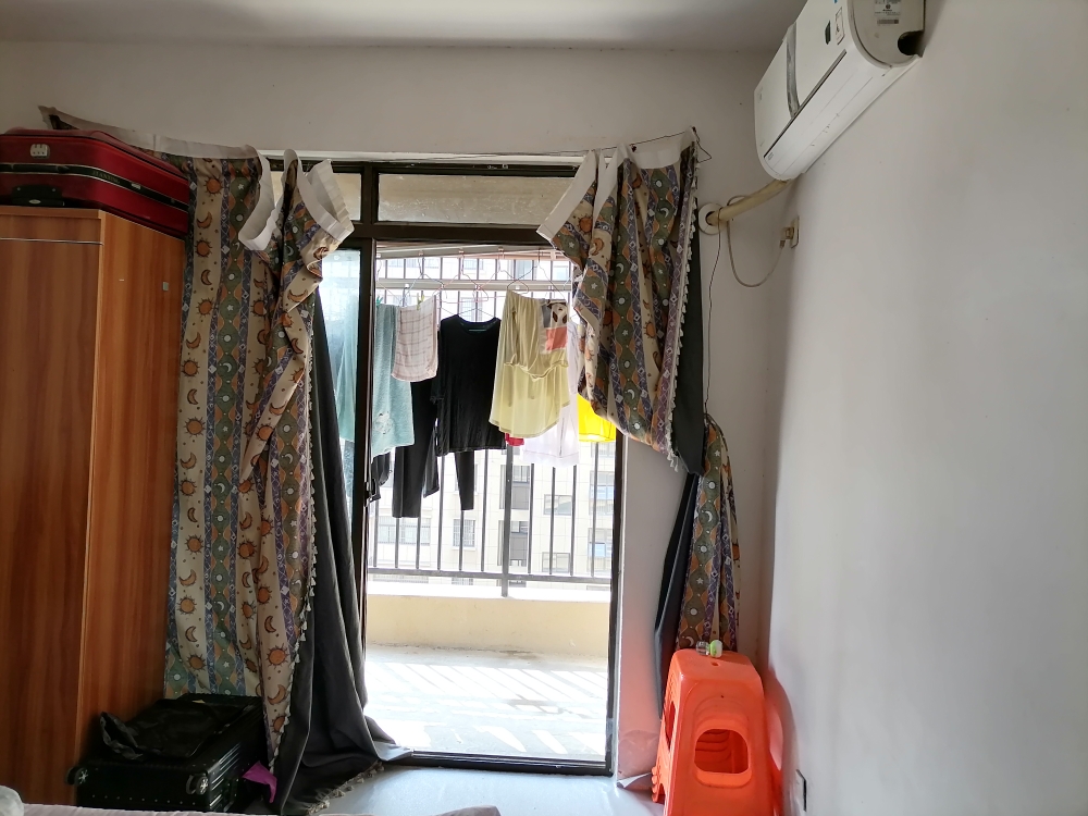城南新区，玫瑰公馆寿县三中学区房91平方，三室两厅简单装修_4