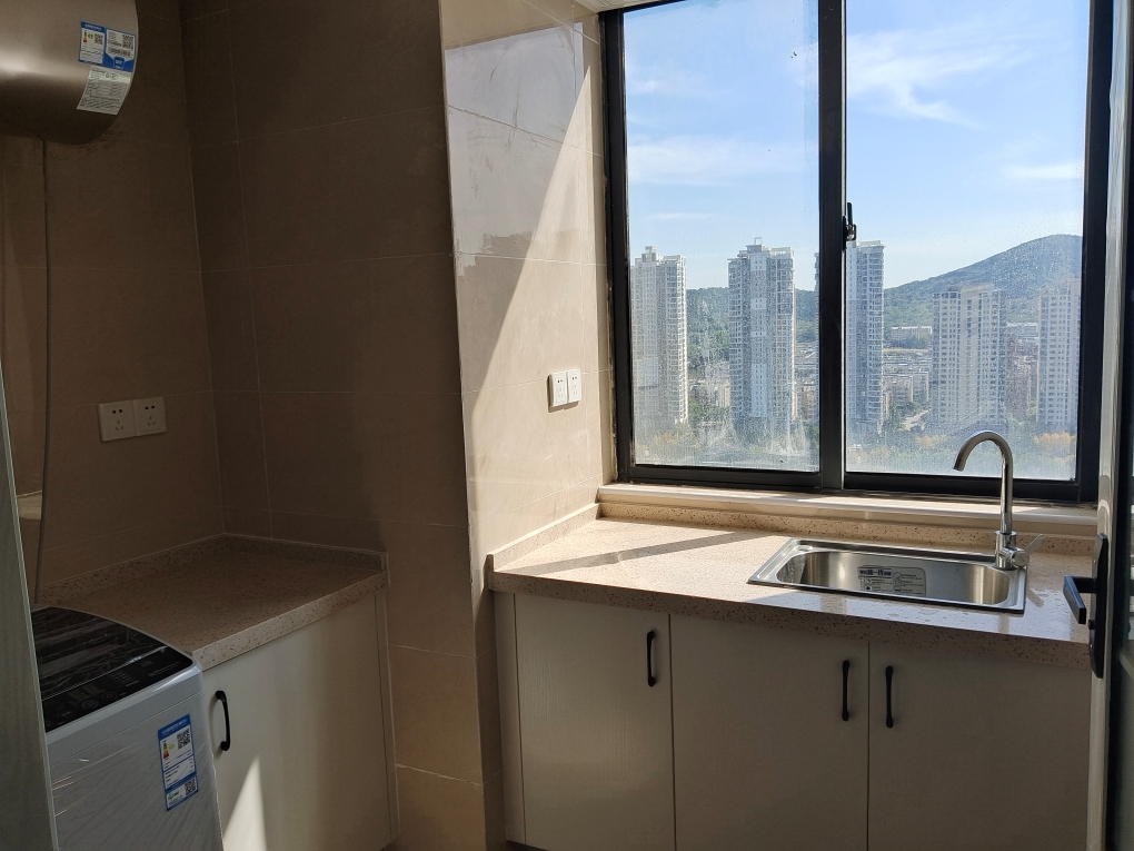 屋托邦青年公寓  全新精装 一天未住 家电家具齐全  一室一厅 _7
