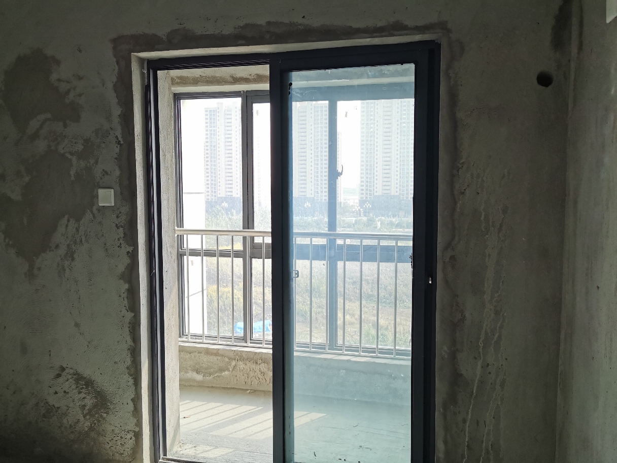 万茂华府毛坯小公寓_5