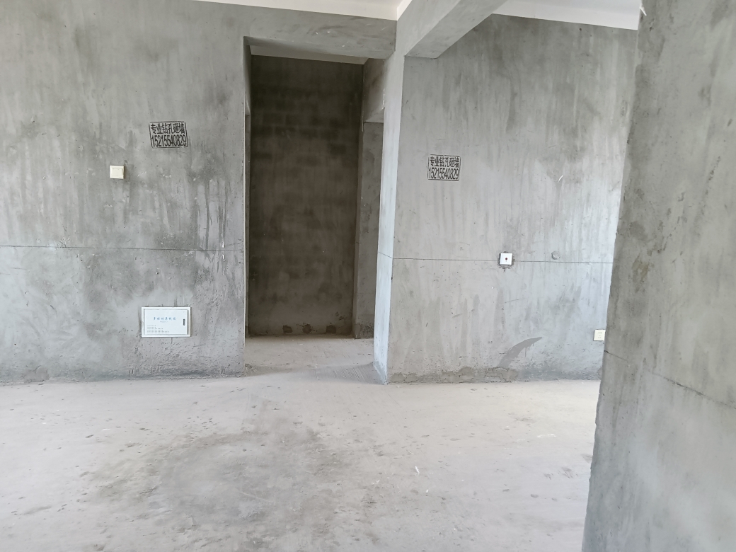 淮师附小，实验中学学区房，万茂华府，经典边户，三室两厅两卫，毛坯房，采光好，视野好，业主诚心出售_2