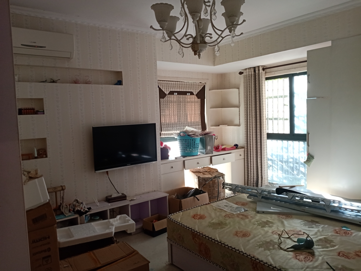 龙翔花园三室精装一楼四小学区房出租_12