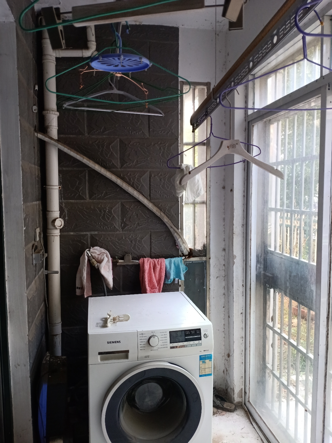 龙翔花园三室精装一楼四小学区房出租_4