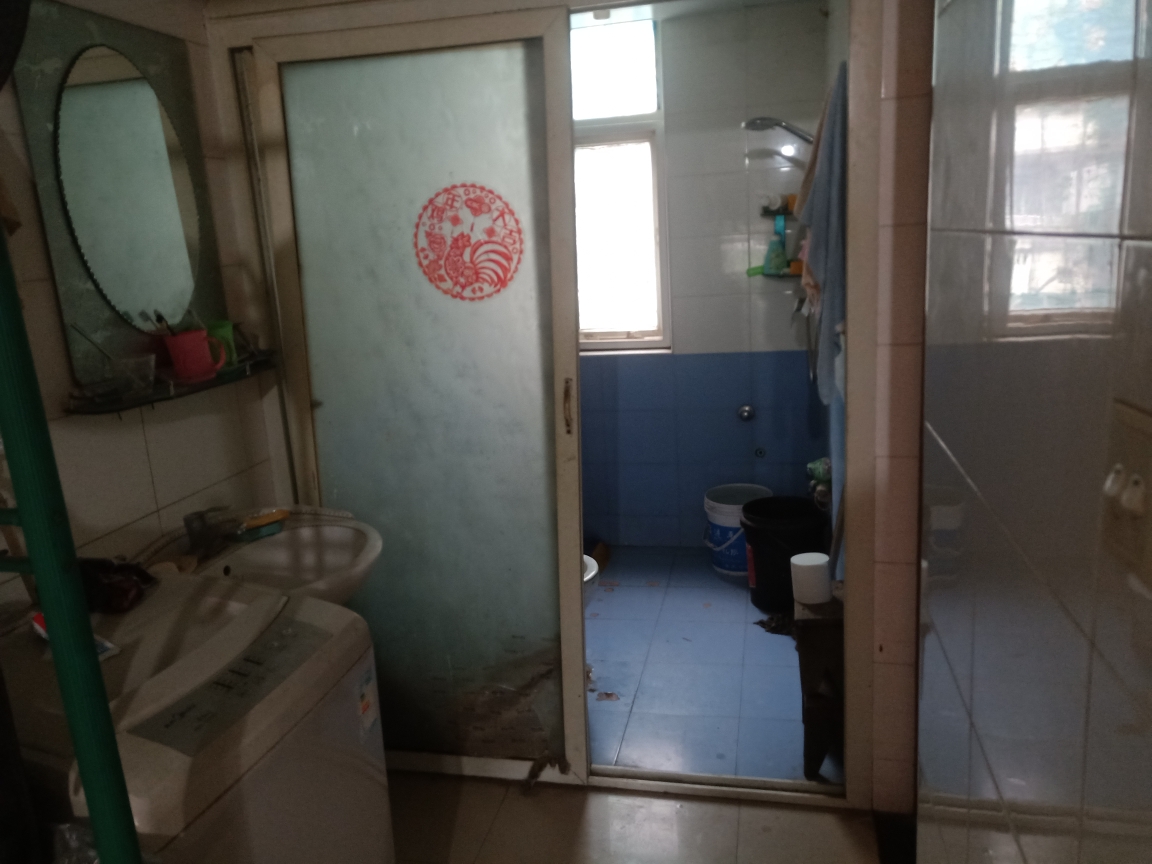 谢三村东区简装室1厅吉房出售_8