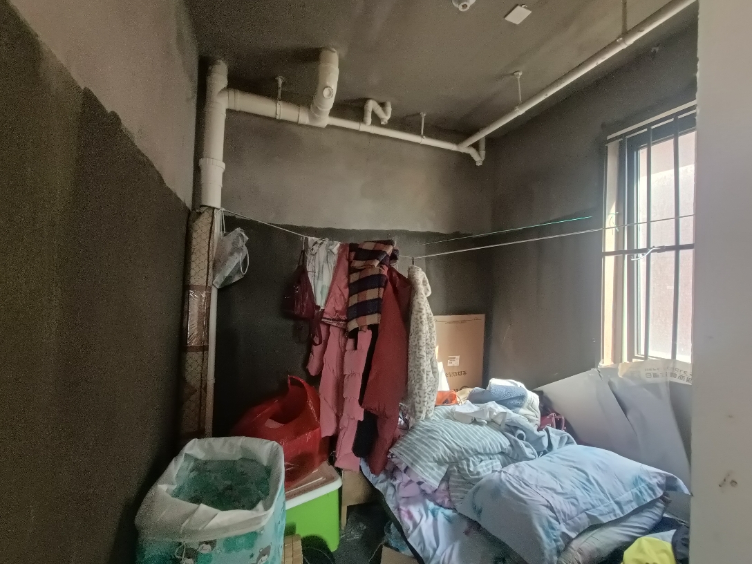 楚都一号院 洋房 三室两厅 满两年 学区房交通便利_7
