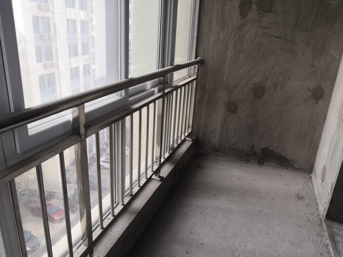玺园3室2厅毛坯吉房出售_7
