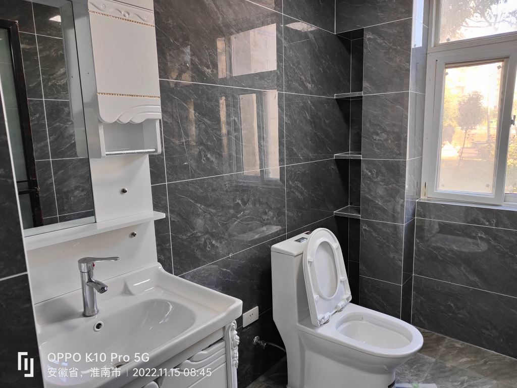 香樟园5期，精装修拎包入住。_8