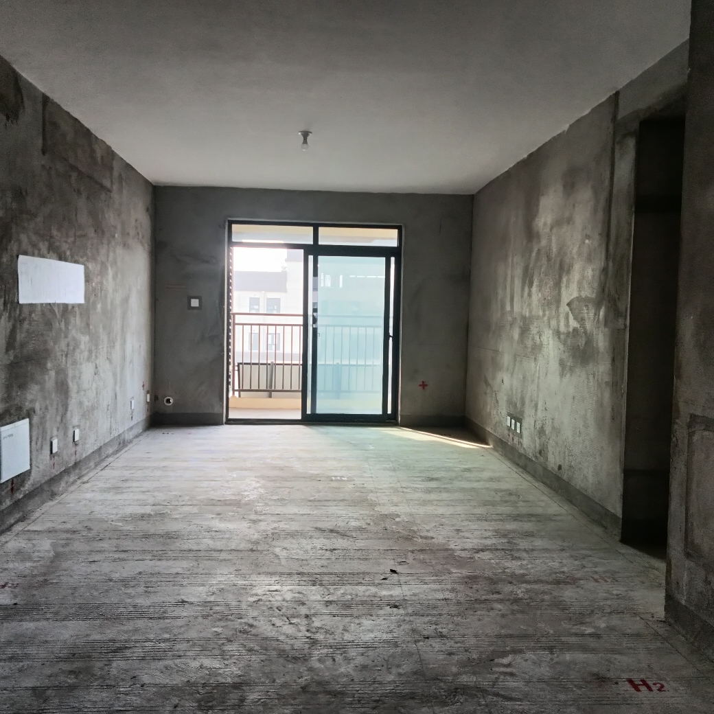 一中对面 循理新家园 三室两厅 纯毛坯 学区房交通便利 环境好_2