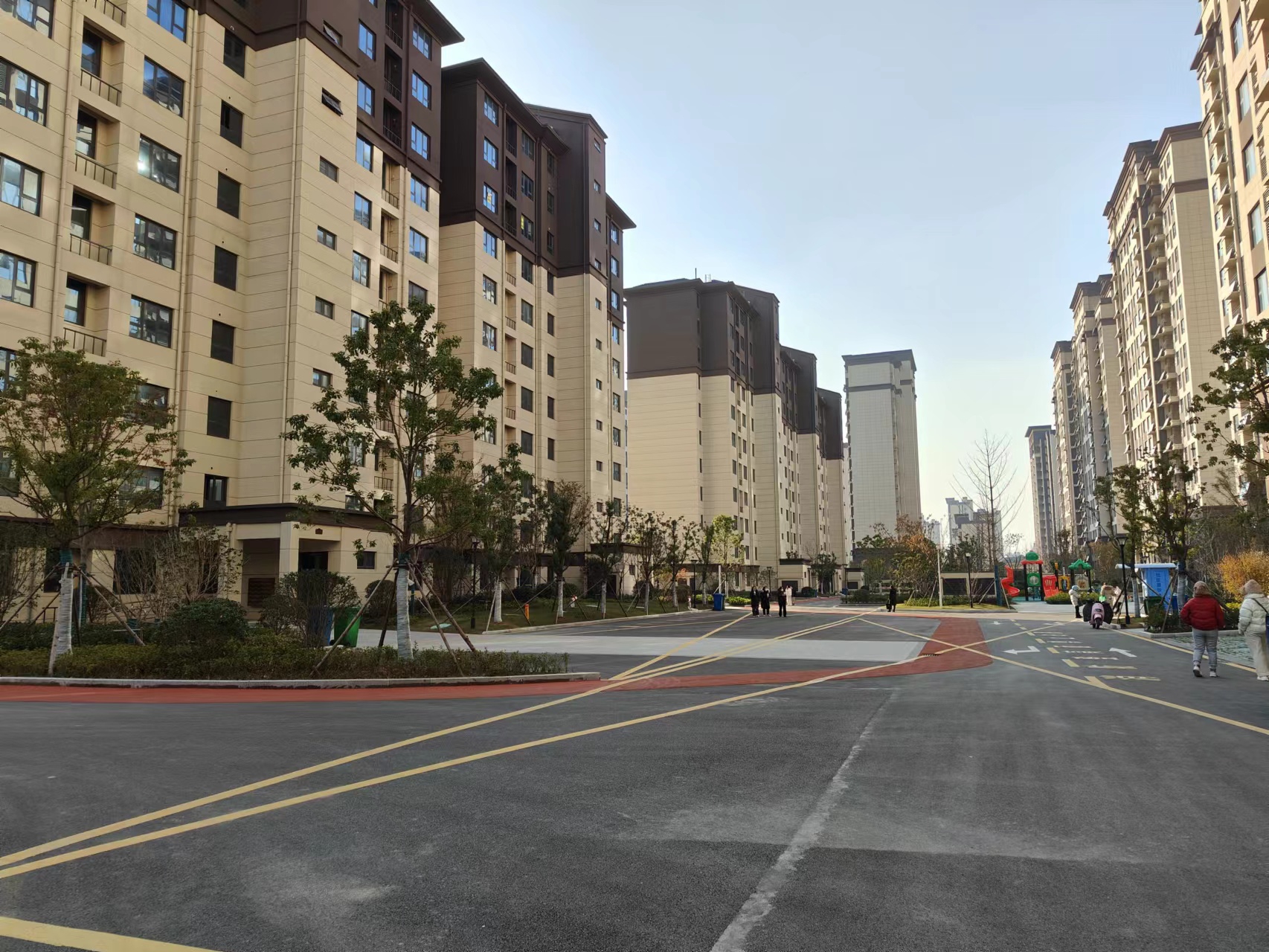 一中对面循理新家园127.03平3室2厅毛坯学区房出售_12