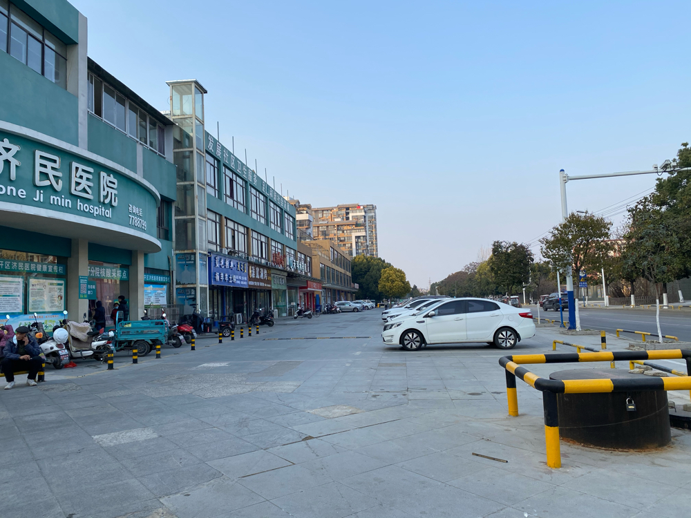 铂蓝美地  中装 3楼..户型3室2厅 生活设施有.._8
