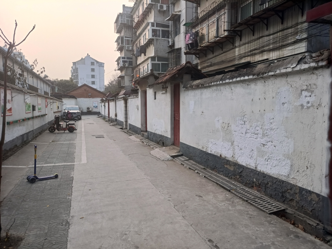 大通三小家属楼 两卧朝南 简单装修 _8