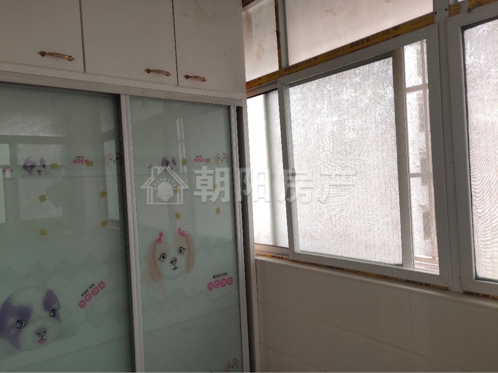 蜜泉小区精装修3室2厅对外出售_4