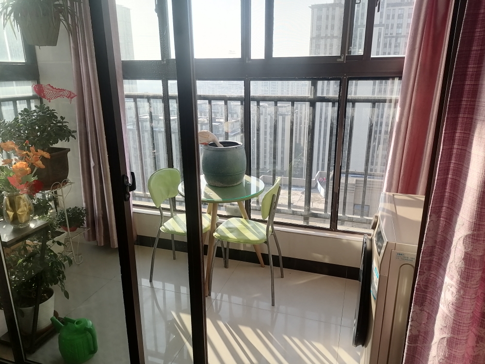 玫瑰公馆，精装修三室两厅，房东诚心出售_4
