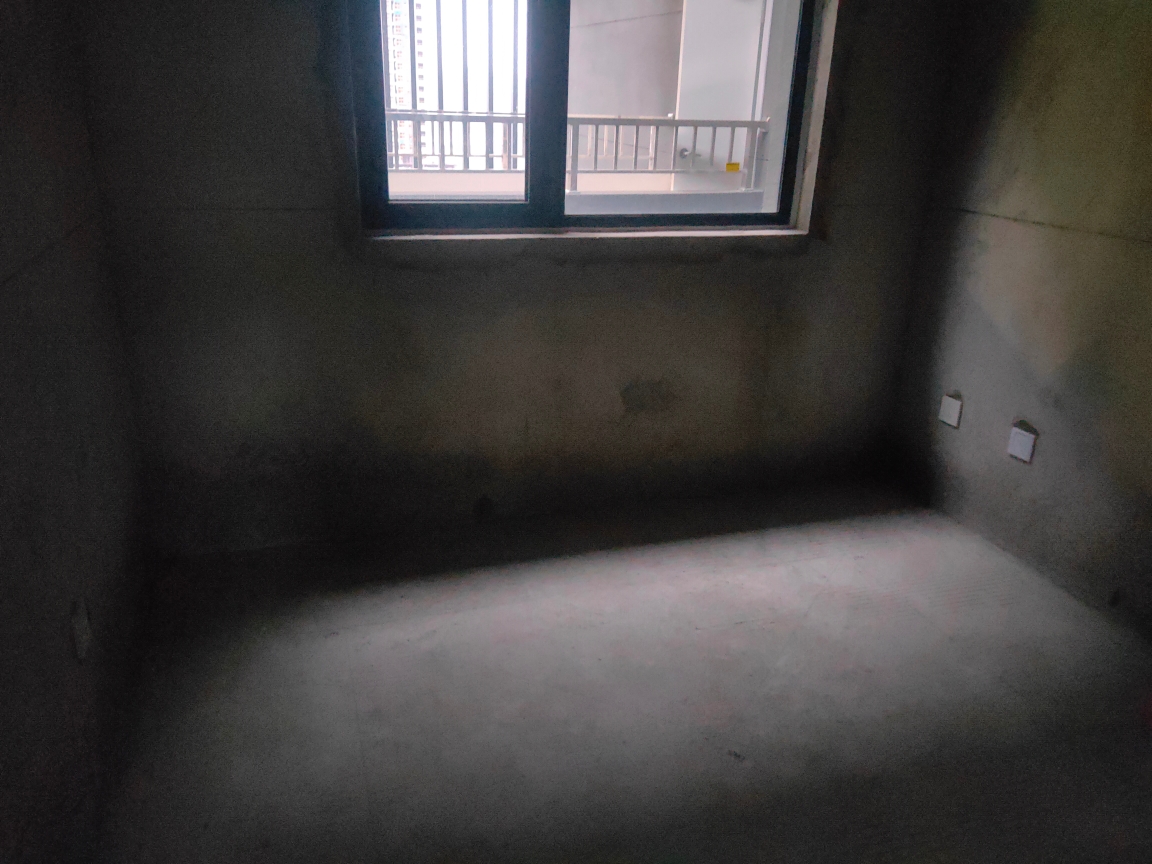 南山名邸毛坯三房对外出售楼层好采光无敌_7