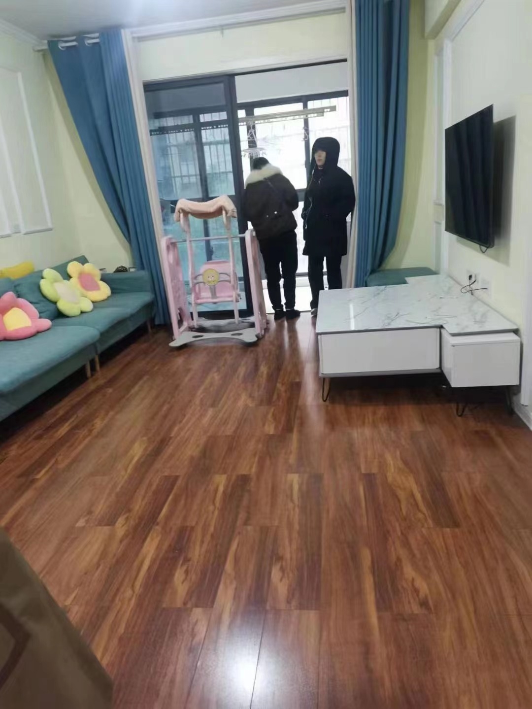 新城区一中学区房，二室两厅一卫。精装修，家电齐全_5
