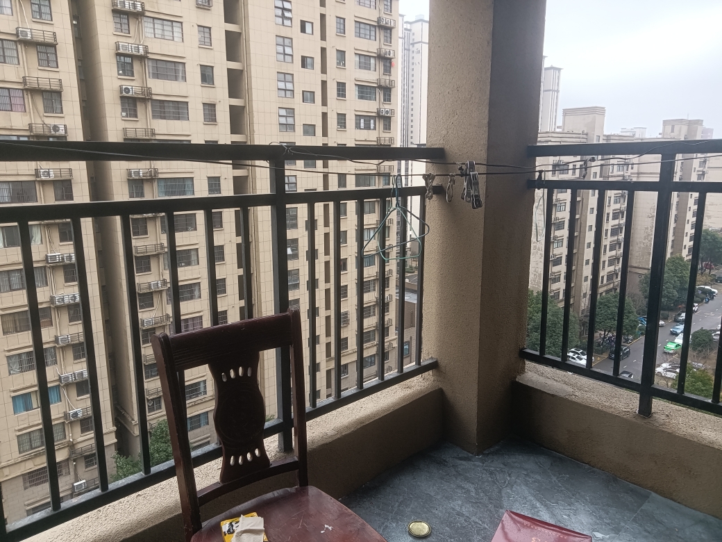 玫瑰公馆三室两厅户型出租，电器齐全_8