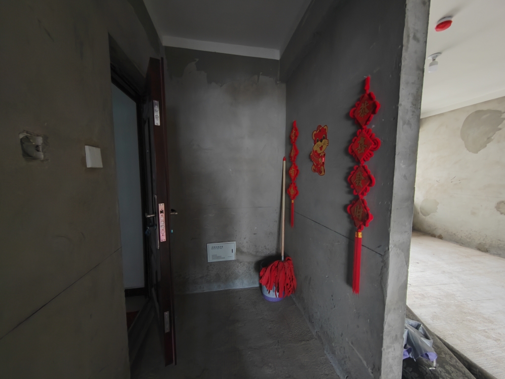 京澳广场毛坯三室，洞二小本部，好房出售。_10