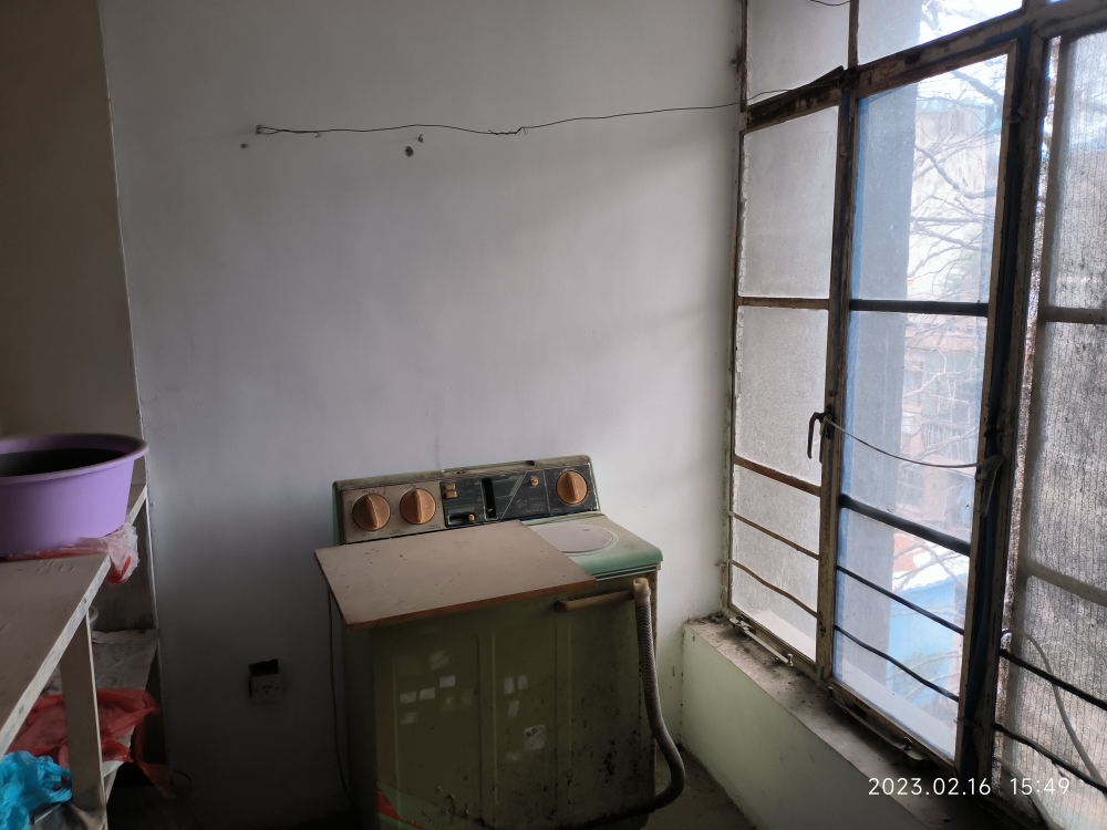 老二中家属楼 4层 简装 3室一厅 诚心出售_4