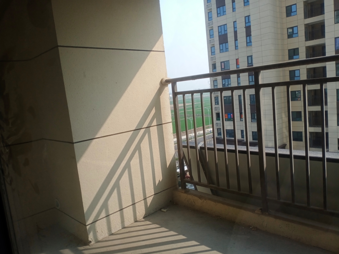 新城区一中对面循理新家园三室两厅简装出售_4
