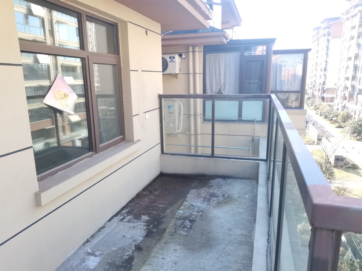 御香山 上疊別墅獨立電梯直達 四室2廳毛坯5躍6 出售_11