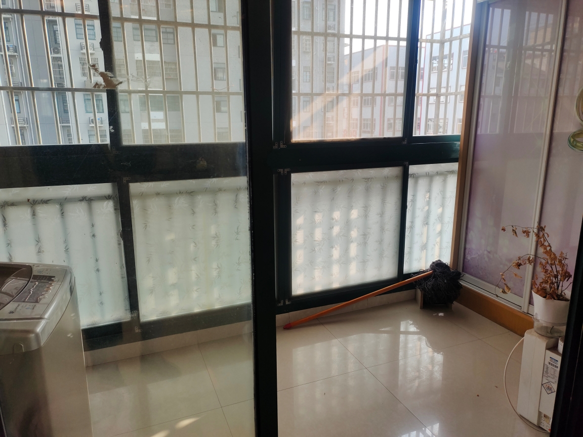 衡安国际城精装修，三室两厅一厨一卫，四楼_7