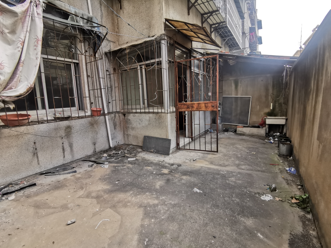 香港街中医院对面 杏林小区 一楼带院子2室2厅吉房 出租_6