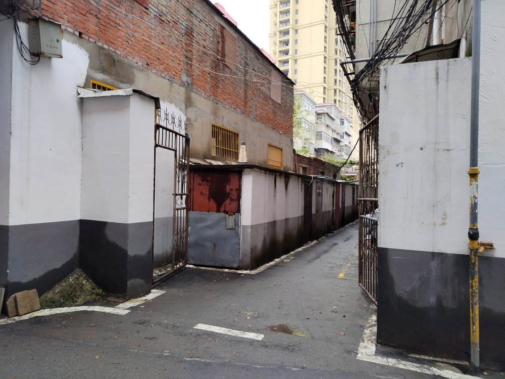 金凤小区126平方3室简装出租_10