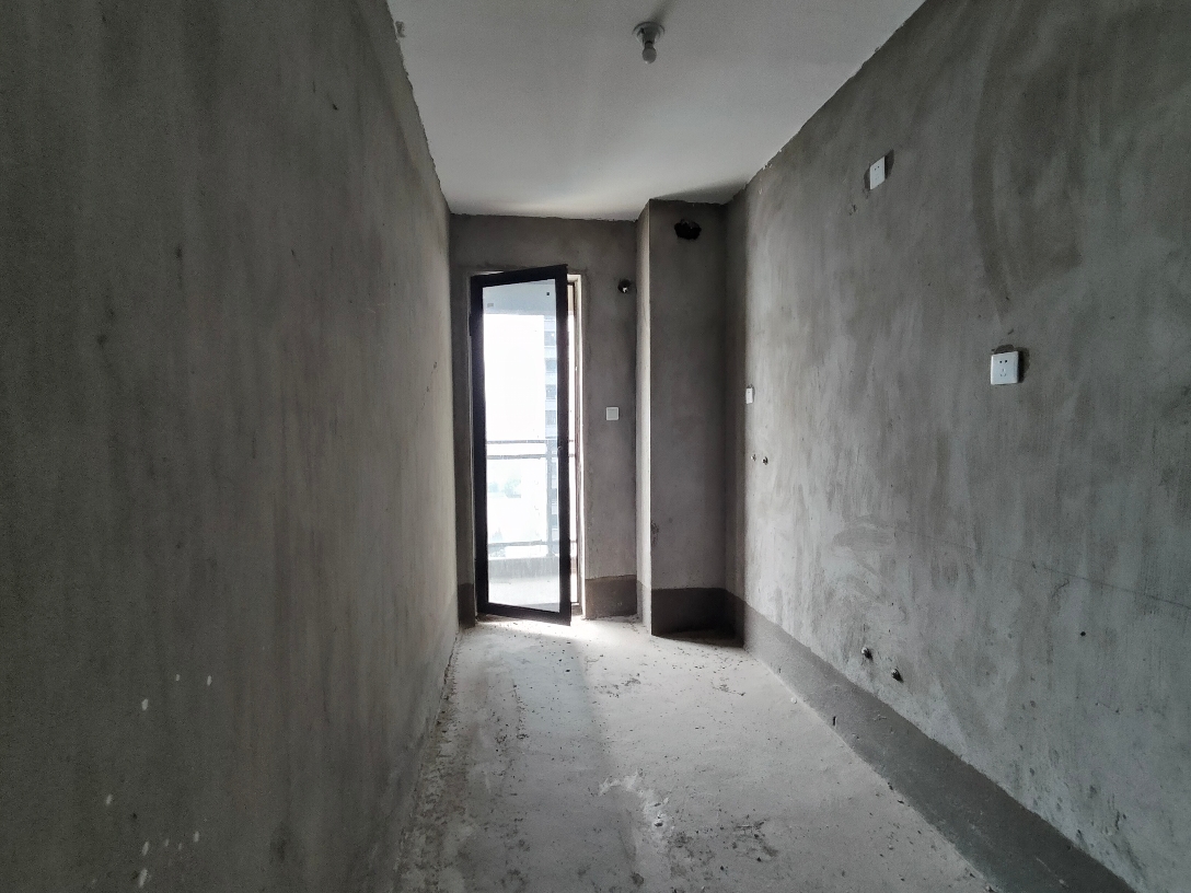 金地环球之光 中间楼层毛坯新房120平 三室两厅_9