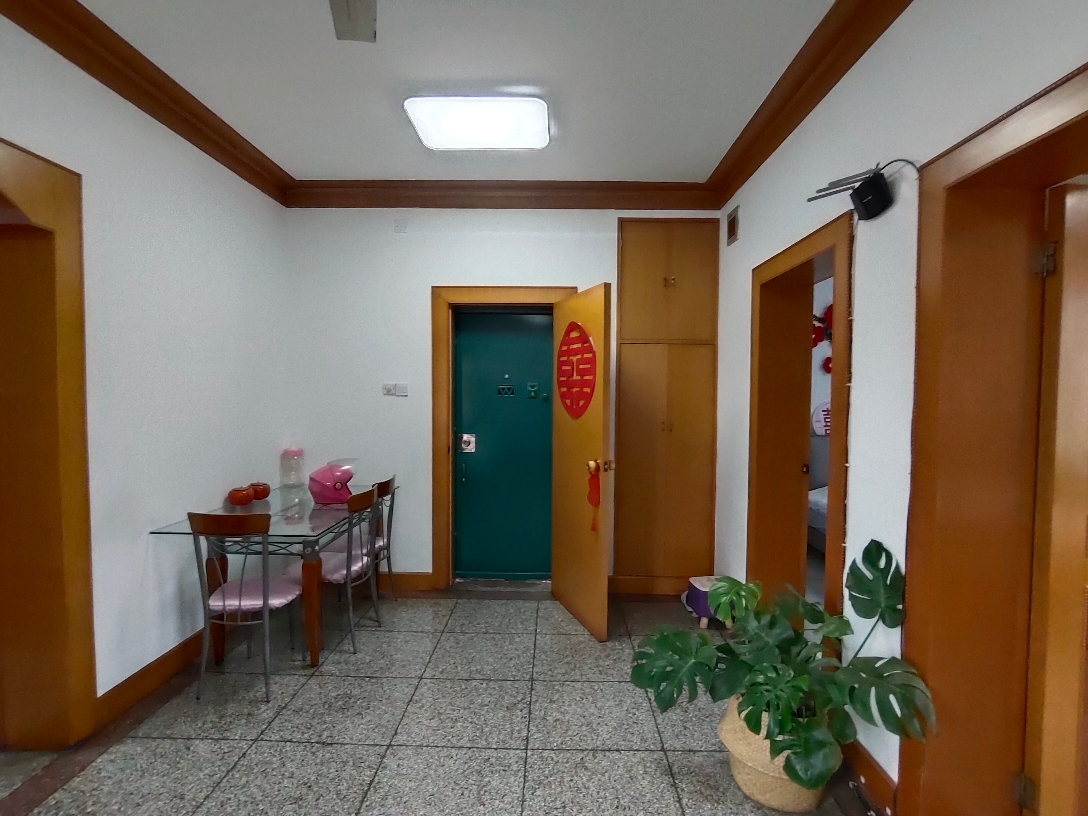 出售十三中家属楼73平方四层二室一厅简装_2