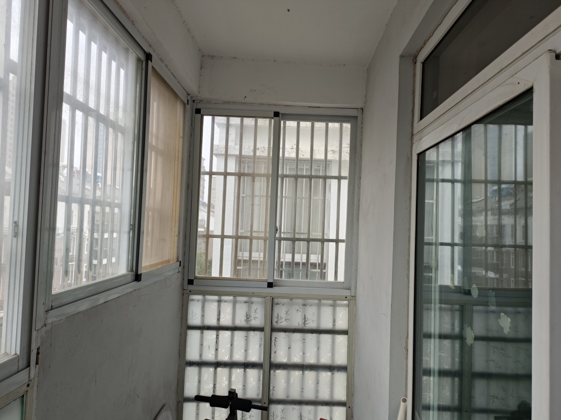 宾阳小区 109平 南向三室精装 满两年 配套齐全_7