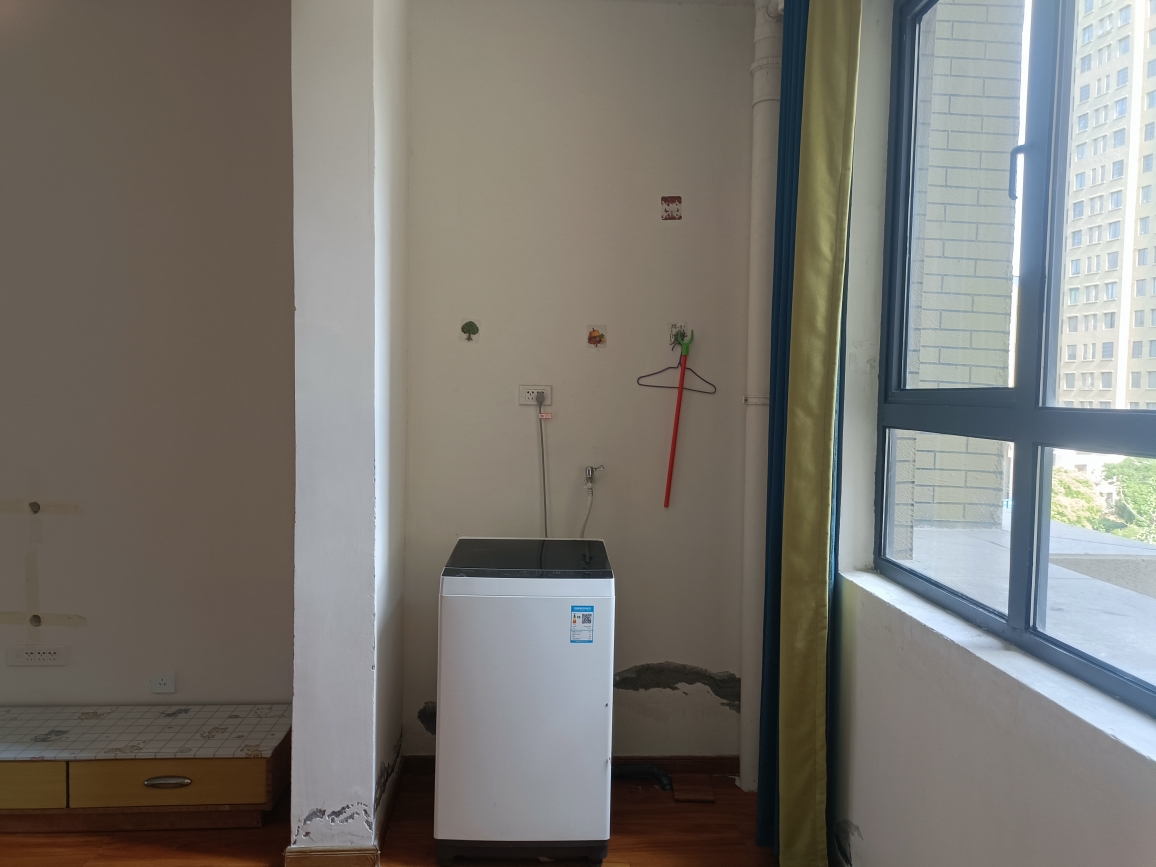 钻石星座简装3室出售淮师附小实验中学双学区_8