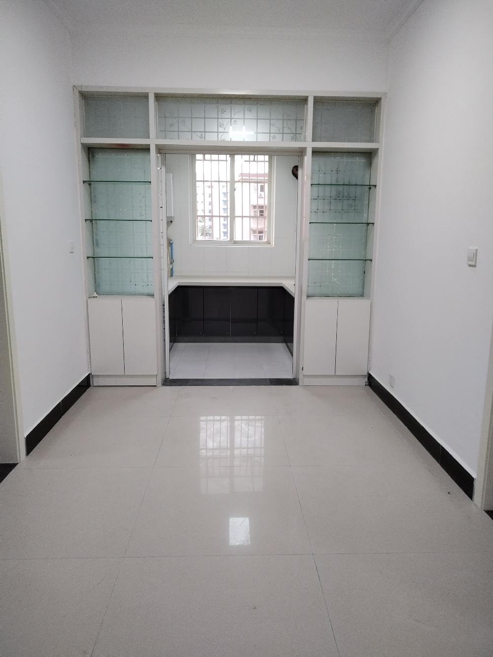 凤华商场实小学期房屋出售_9