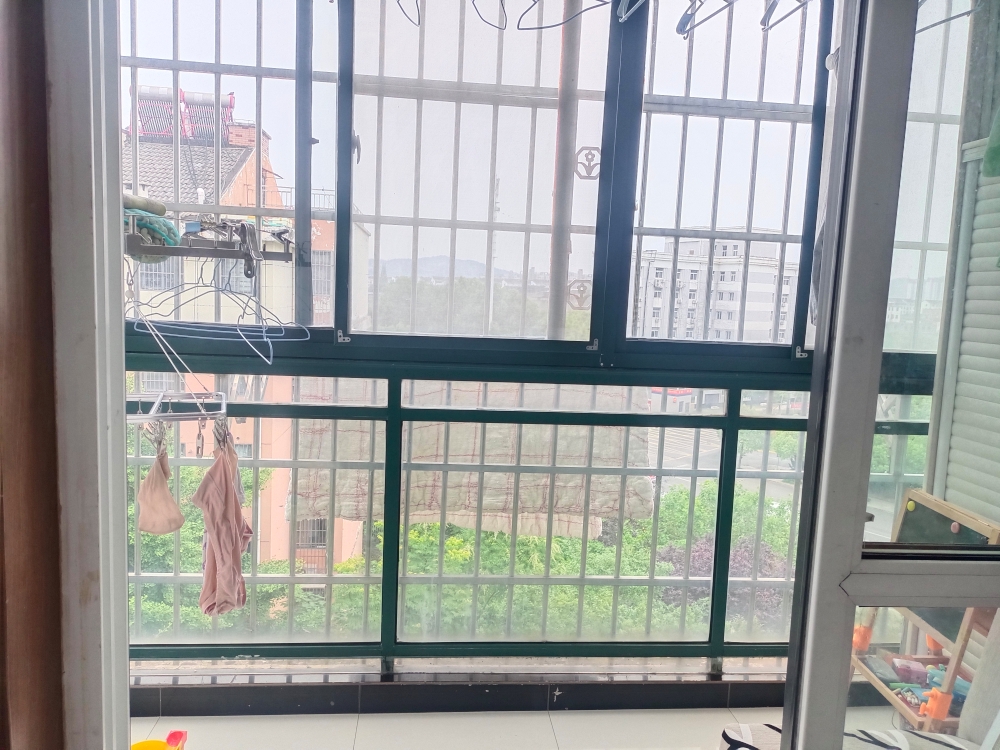 金丰易居二期 简装3室2厅 急售 老证_7