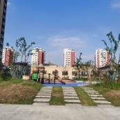明珠佳园 131平 南向三居 学区房 交通便利