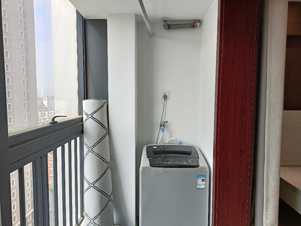 中环158 1室1厅精装出租_3