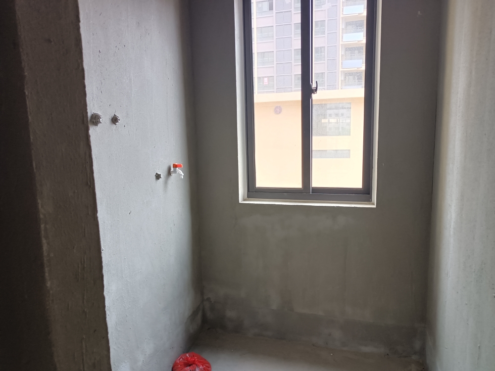 寿县新城区大圆盘附近，新小区环境好，小三房边户_7