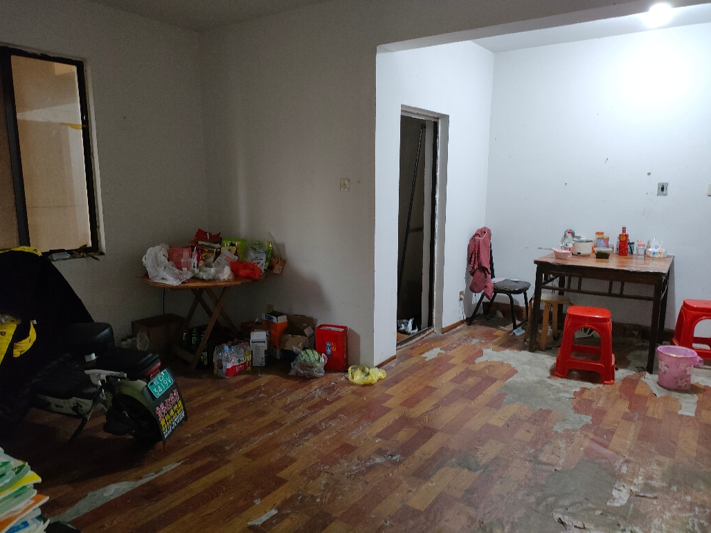玫瑰公馆 89平 南向三室 简装 6741元/平_3