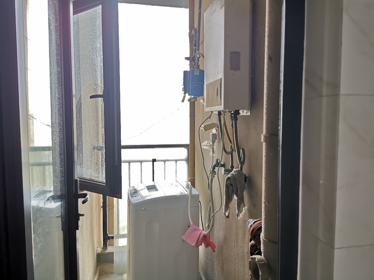 恒大绿洲精装修两室两厅出租_14