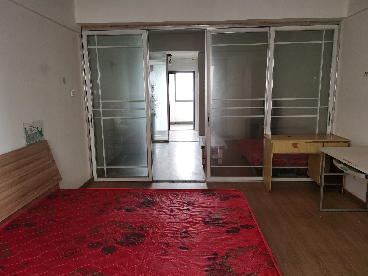 西湖春天1室1厅精装修公寓出租_2