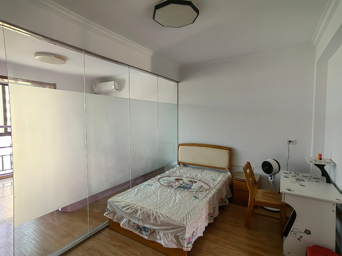广弘城精装修家具电器齐全拎包入住_2