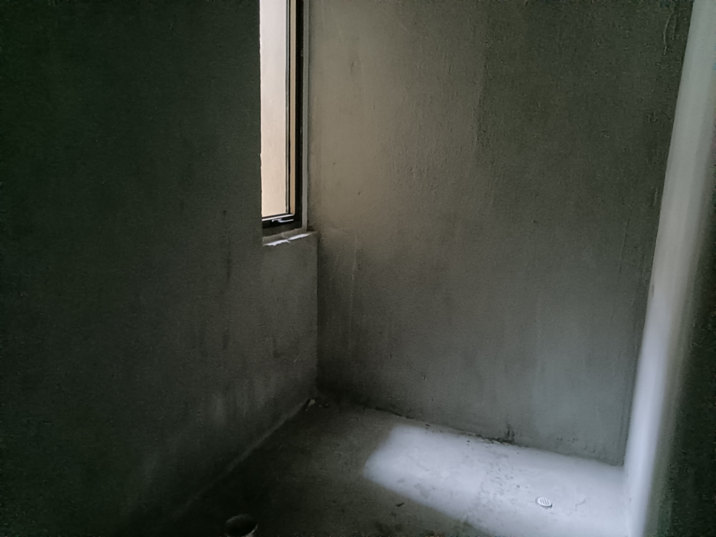 环球港一期三室两厅南北通透户型采光都好毛坯_12