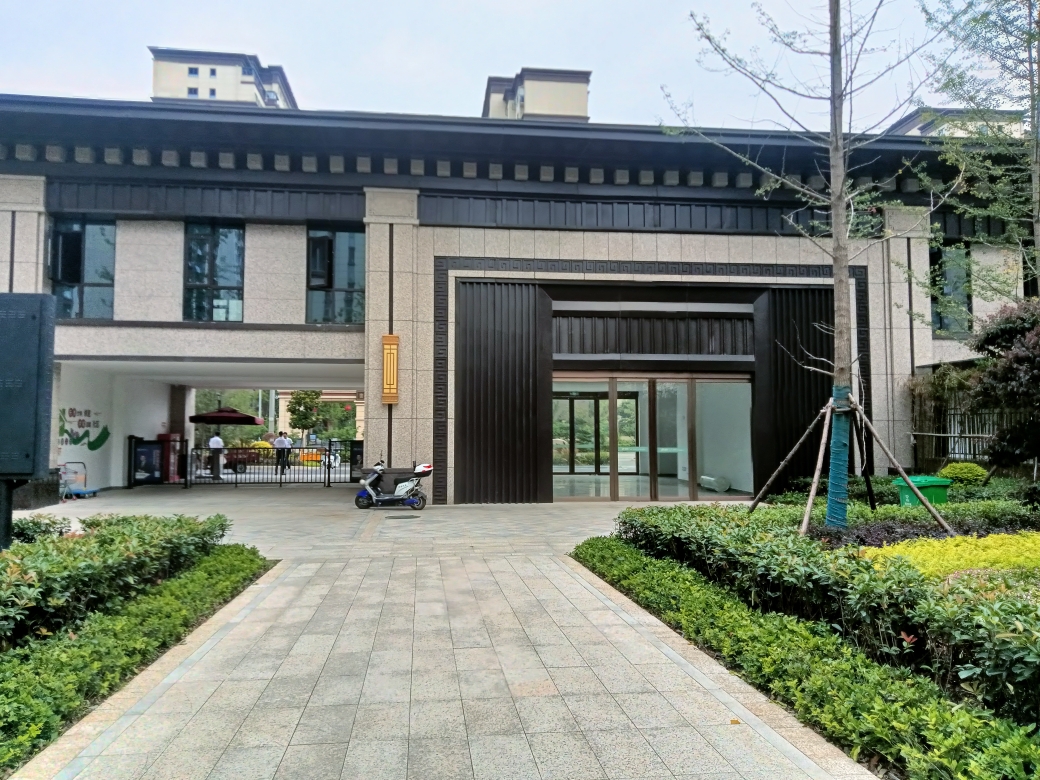 环球港一期三室两厅南北通透户型采光都好毛坯_13