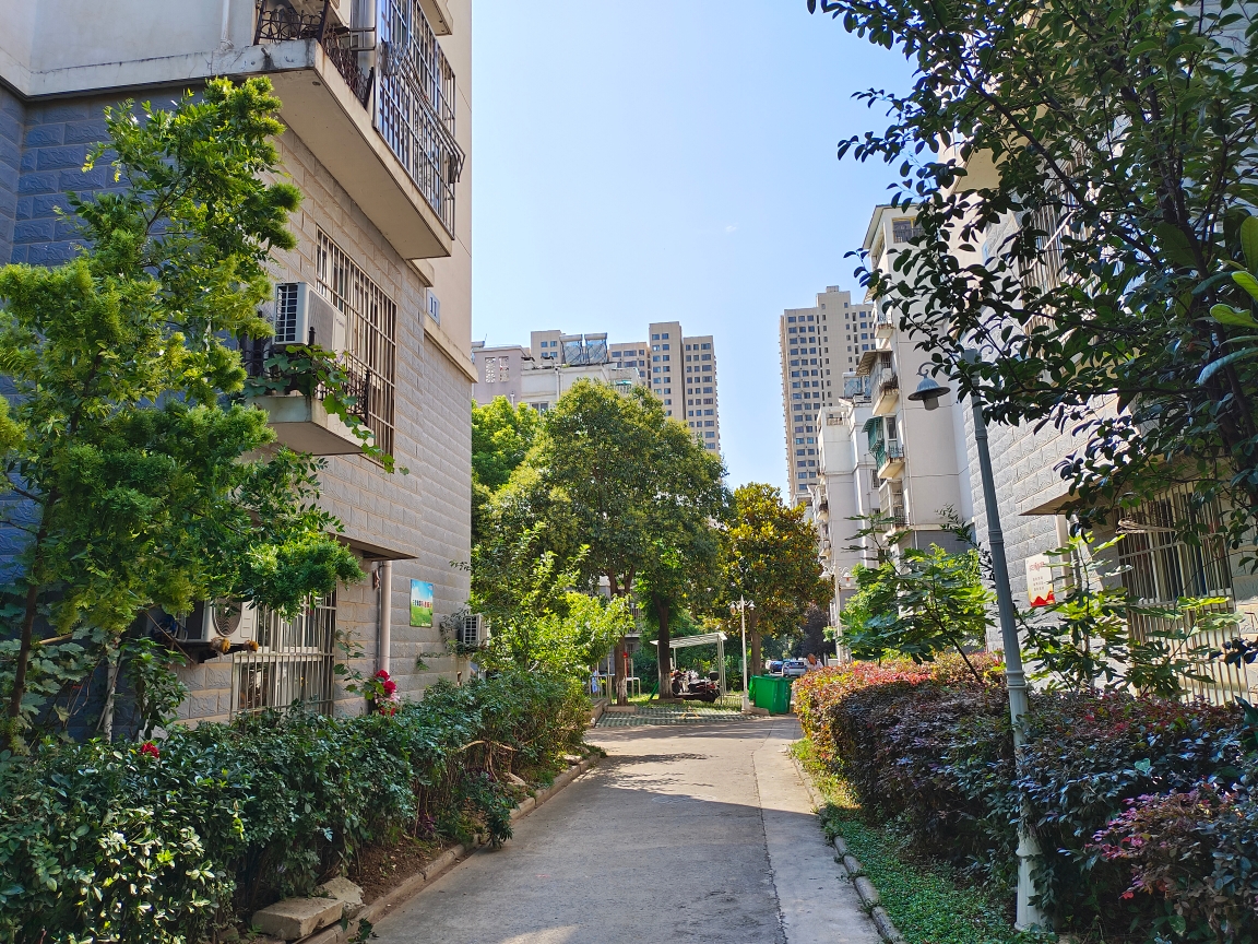 谢三村南区二层养老首选，简单装修。_12