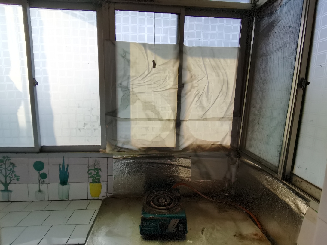 黎明楼普装两室多层三楼拎包即住家电家具齐全离校近_14