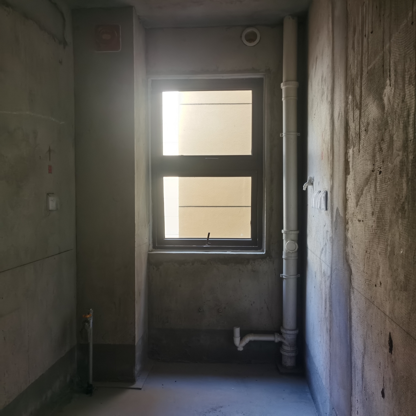明珠佳园 108平 南向三居 学区房 交通便利 毛坯_7