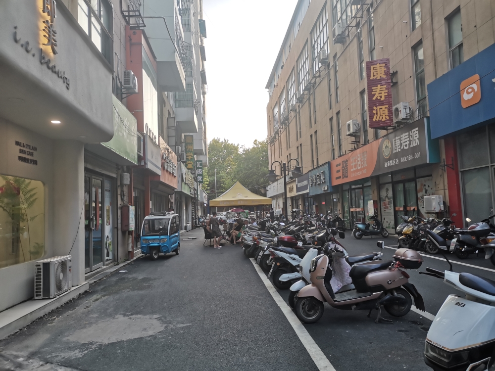 白马金玉良缘 9层 电梯房 两室两厅 简装出售 地势好 采光好_5