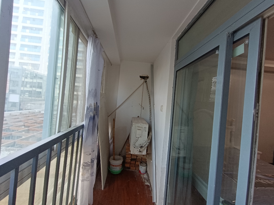 龙湖路一号_7