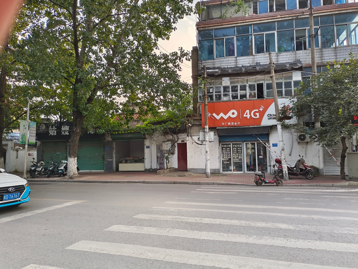 木材公司沿街四间商铺   菜市正对面   旺铺出售_10