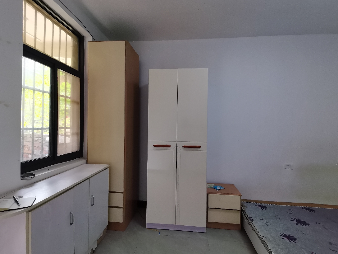 黎明楼普通装修3室家具家电全，拎包即住_3